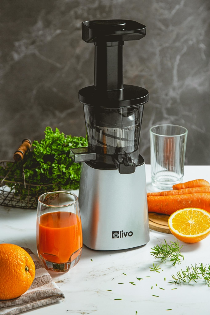Máy ép chậm Olivo đa năng.